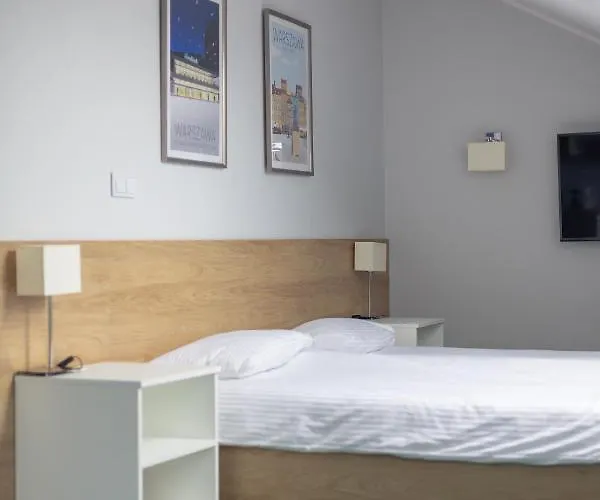 Esencja Warszawy Nowy Swiat By Bookinghost