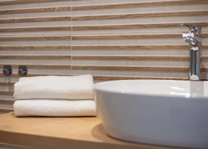 Esencja Warszawy Nowy Swiat By Bookinghost Apartment